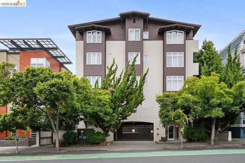 3d-2029 Channing Way, Berkeley, CA, 94704-1985 | Card Image