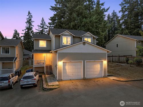 a-2413 Conger Ave Nw, Olympia, WA, 98502-4507 | Card Image