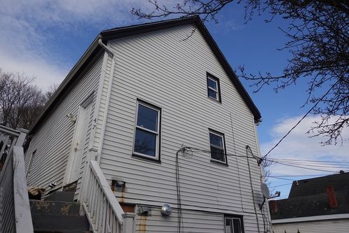 47 Rockaway St, Lynn, MA, 01902-3517 | Card Image