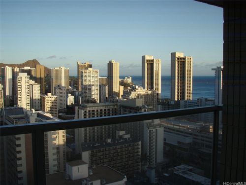 3305-445 Seaside Ave, Honolulu, HI, 96815-5536 | Card Image