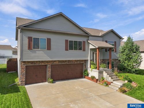 1641 Torreys Drive, Lincoln, NE, 68521 | Card Image