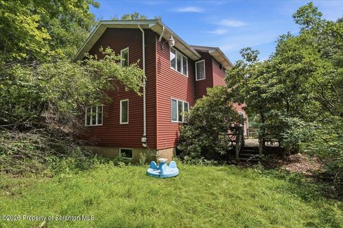 25 Fitzpatrick Rd, Jefferson Twp, PA, 18436-3394 | Card Image