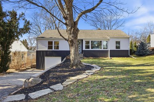 612 10th Ave, Coralville, IA, 52241-1925 | Card Image