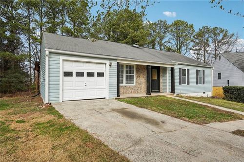 240 Plantation Glen Ct, Alpharetta, GA, 30022-4957 | Card Image