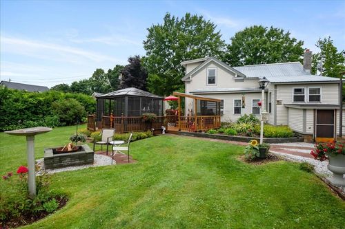 16 4th St, Swanton, VT, 05488-1233 | Card Image