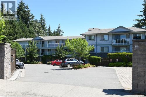 302-840 Shamrock Place, Comox, BC, V9M4G4 | Card Image
