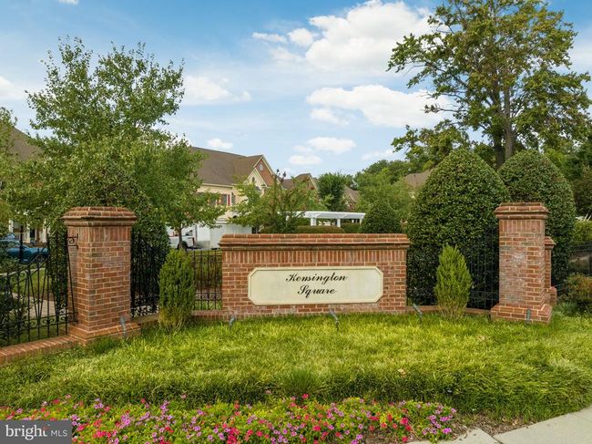 12753 Lavender Keep Cir, Townhouse with 4 bedrooms, 5 bathrooms and null parking in FAIRFAX VA | Image 5