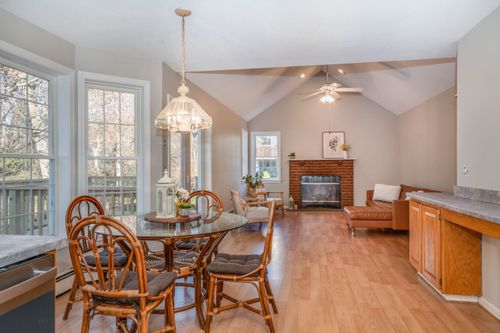 108 Folly Brook Ln, Manchester, CT, 06040-7095 | Card Image