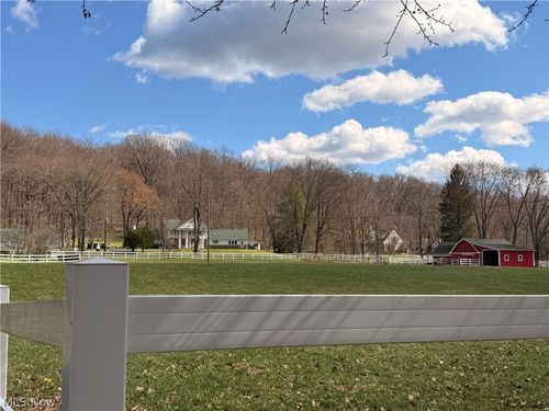 535 Crystal Lake Rd, Akron, OH, 44333-1713 | Card Image