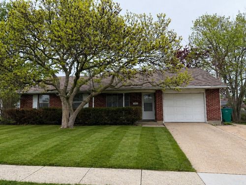 713 Essex Ave, Romeoville, IL, 60446-1126 | Card Image