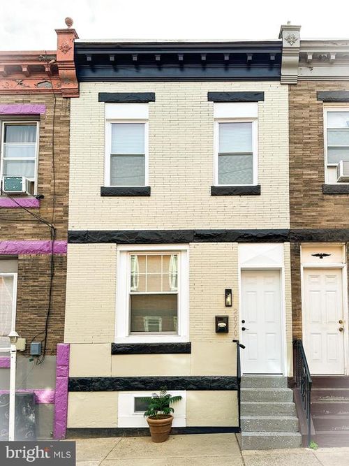 2070 E Lippincott St, PHILADELPHIA, PA, 19134-3841 | Card Image