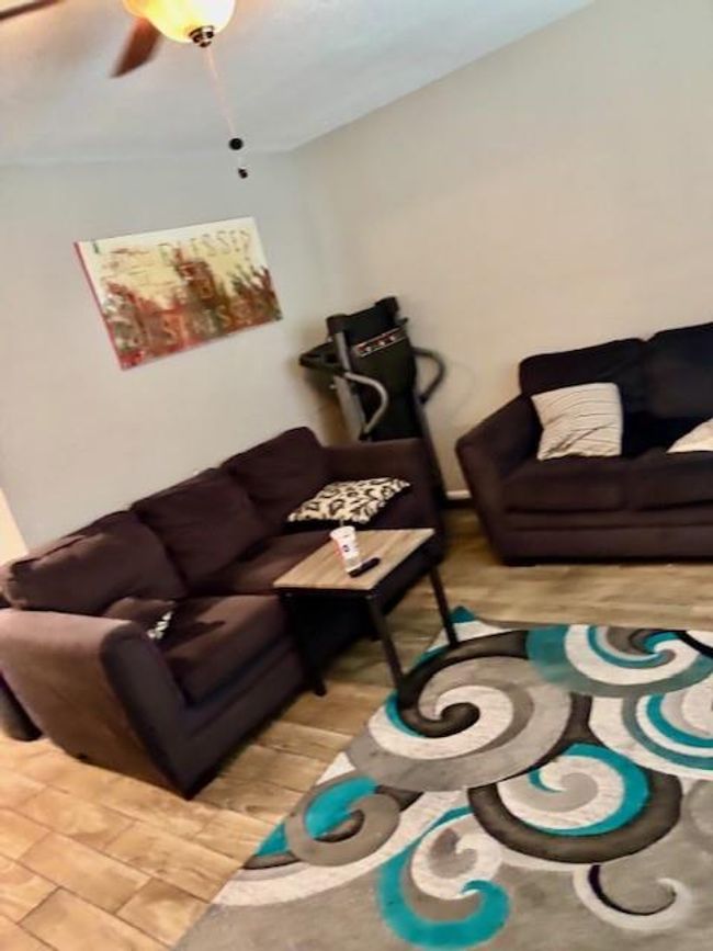 APT-1016 - 6200 W Tidwell Rd, Townhouse with 2 bedrooms, 1 bathrooms and null parking in Houston TX | Image 16