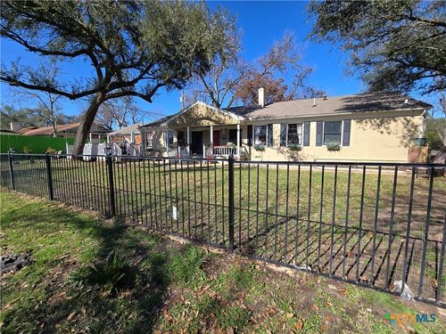 1002 11th St, Temple, TX, 76501-2534 | Card Image