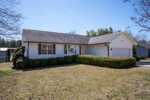 204 Melissa Dr, Trenton, GA, 30752-3021 | Card Image