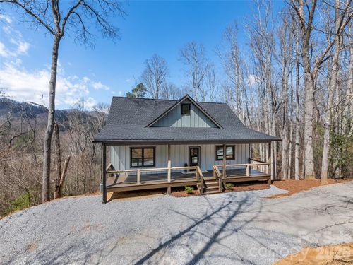 288 Ironwood Dr, Clyde, NC, 28721-6722 | Card Image