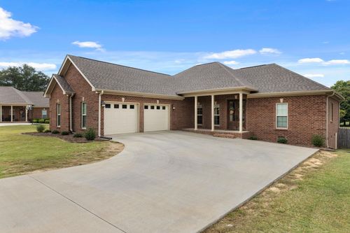 123 Oldenburg Dr, Killen, AL, 35645-5162 | Card Image