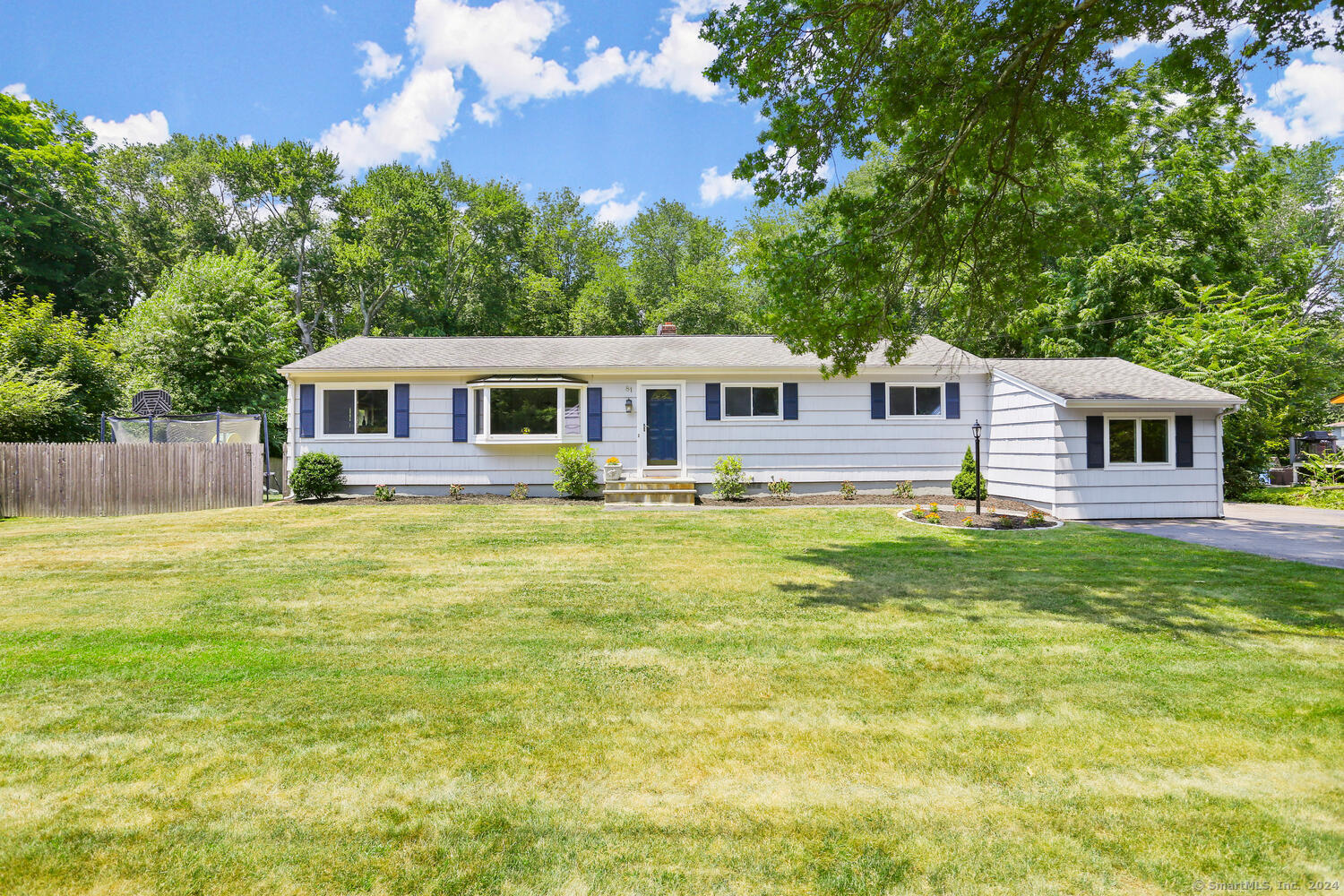 Chestnut Hill Rd, Norwalk, CT 06851