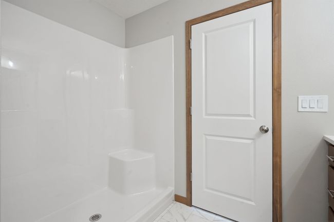 2715 Autumn Woods Dr, House other with 2 bedrooms, 2 bathrooms and null parking in Cedar Falls IA | Image 27