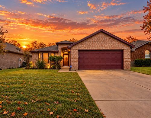 4525 Wheatland Dr, Fort Worth, TX, 76179-5082 | Card Image