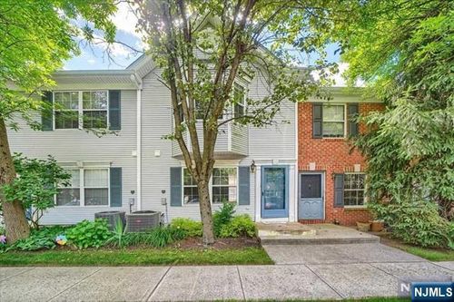 2344 Pembroke Ct, Mahwah, NJ, 07430-3845 | Card Image