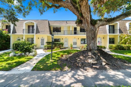 8-839 Camelia Ln, Vero Beach, FL, 32963-4915 | Card Image