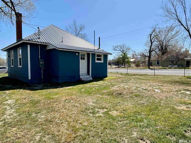 295 Apache St, House other with 2 bedrooms, 1 bathrooms and 2 parking in Imlay NV | Image 4