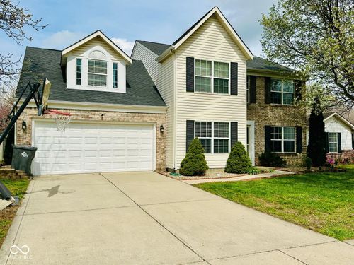 6932 Thousand Oaks Ln, Indianapolis, IN, 46214-4202 | Card Image