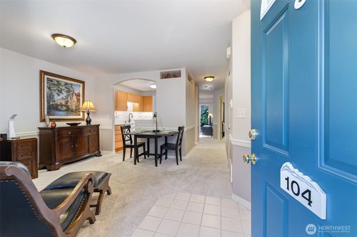 b104-7031 191st St Sw, Lynnwood, WA, 98036 | Card Image