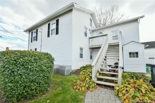 217 Maple Ave, Home with 3 bedrooms, 4 bathrooms and 3 parking in Cheshire CT | Image 22