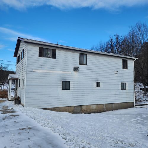 24 Main St, Otisville, NY, 10963-2304 | Card Image