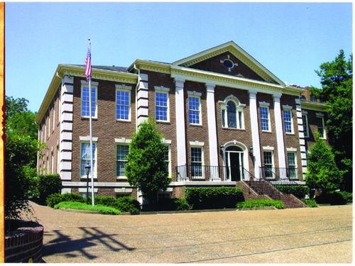 109 Kenner Ave, Nashville, TN, 37205-2246 | Card Image