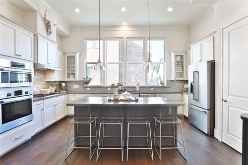 2303 Kolbe Run Ln, Houston, TX, 77080-2406 | Card Image