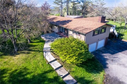 305 Michele Ln, Sayre, PA, 18840-7832 | Card Image