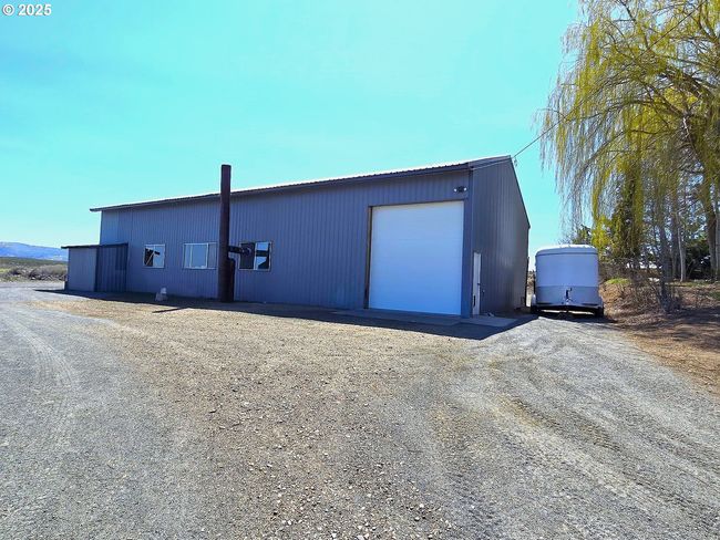 401 Main St, House other with 3 bedrooms, 2 bathrooms and 1 parking in Unity OR | Image 24