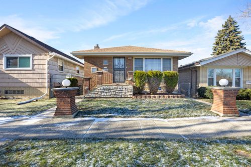 16508 Emerald Ave, Harvey, IL, 60426-6122 | Card Image