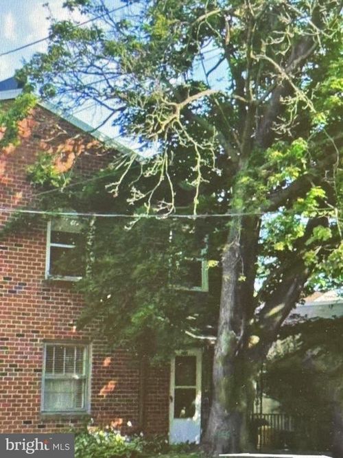 b-233 Roesch Ave, ORELAND, PA, 19075-1709 | Card Image