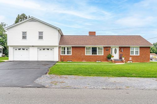 216 Al Good Dr, STANLEY, VA, 22851-3634 | Card Image