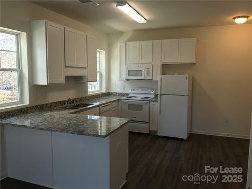 apt-206-17905 Delmas Dr, Cornelius, NC, 28031-8512 | Card Image
