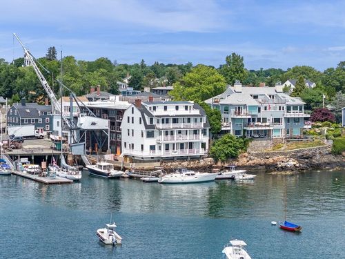 apt-5-95 Front St, Marblehead, MA, 01945-3257 | Card Image