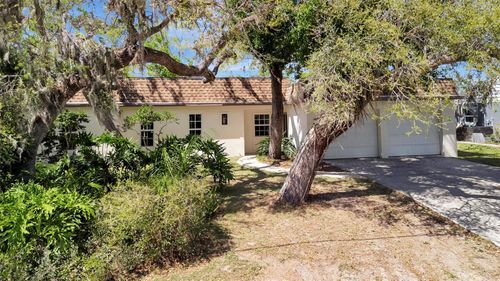 3428 Mineola Dr, SARASOTA, FL, 34239-6323 | Card Image
