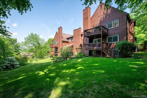 806 Orchard Hill Ln, Brewster, NY, 10509-2672 | Card Image