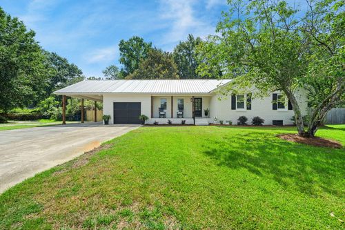 305 Meadowlark Ln, Moncks Corner, SC, 29461-5916 | Card Image