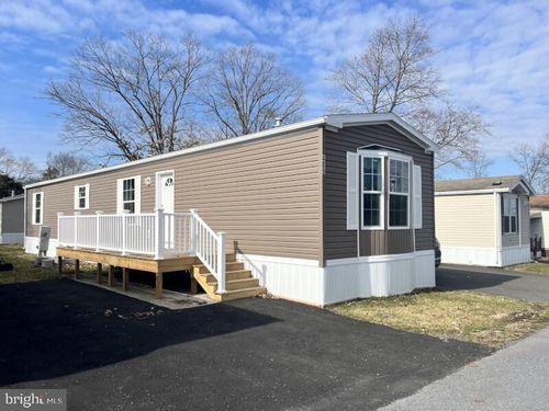 409 Oak Dr, GREEN LANE, PA, 18054-2037 | Card Image