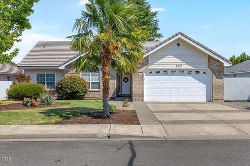 659 Jackson Creek Dr, Central Point, OR, 97502-3745 | Card Image