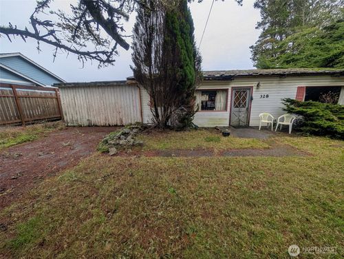 328 Ensign Ave Nw, Ocean Shores, WA, 98569-9656 | Card Image