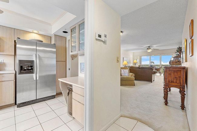 APT-1030D - 3310 S Ocean Blvd, Condo with 2 bedrooms, 2 bathrooms and null parking in Highland Beach FL | Image 26