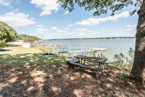 698 Storey Rd, Nocona, TX, 76255-6901 | Card Image