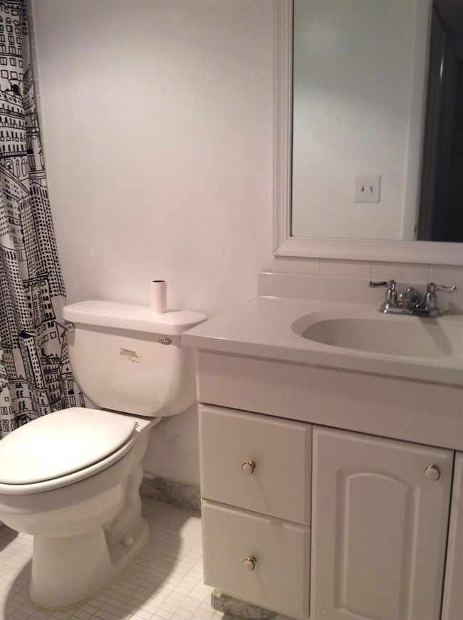 APT-2K - 470 Executive Center Dr, Condo with 1 bedrooms, 1 bathrooms and null parking in West Palm Beach FL | Image 6