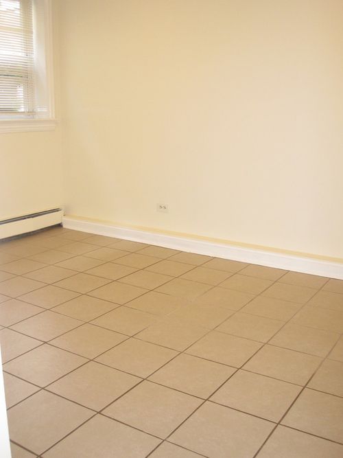 unit-gs-7517 Fullerton Ave, Elmwood Park, IL, 60707-2575 | Card Image