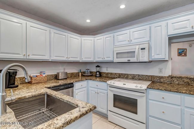 29 Turtleback Trl, Townhouse with 3 bedrooms, 3 bathrooms and null parking in Ponte Vedra Beach FL | Image 12